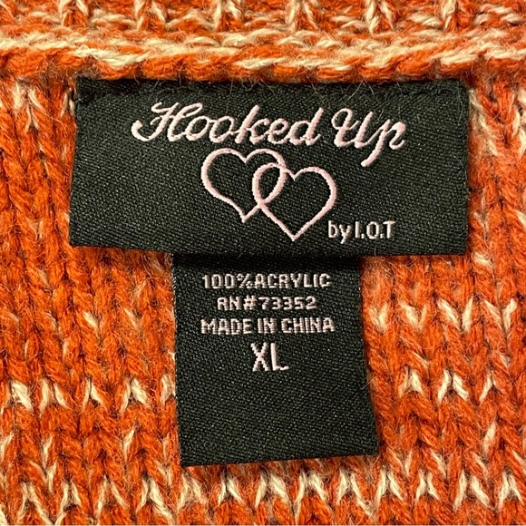 HOOKED UP BY IOT Cable Knit Pullover Sweater in Orange - Picture 4 of 5